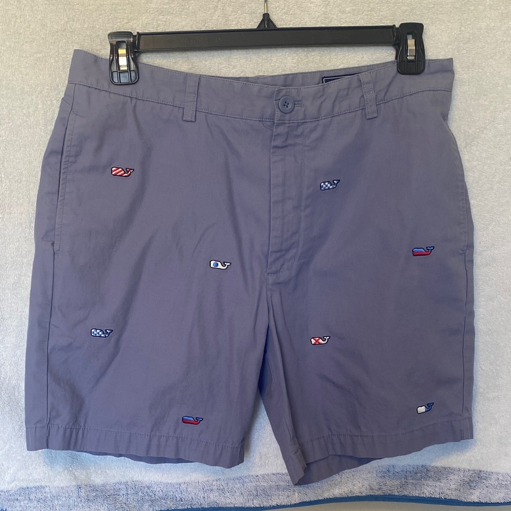 Vineyard Vines Men's Shorts with Embroidered Whales - Blue